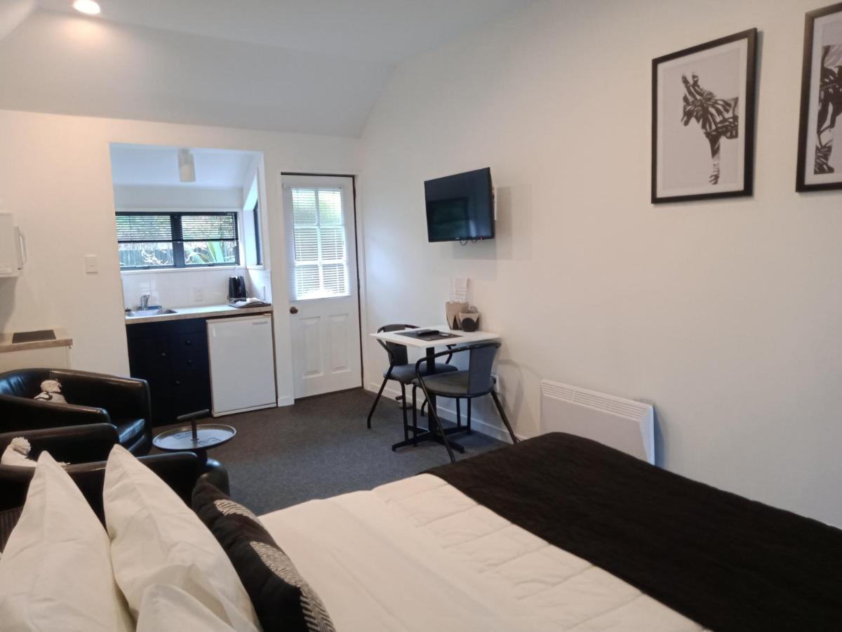 جيرالدين Four Peaks Motel المظهر الخارجي الصورة