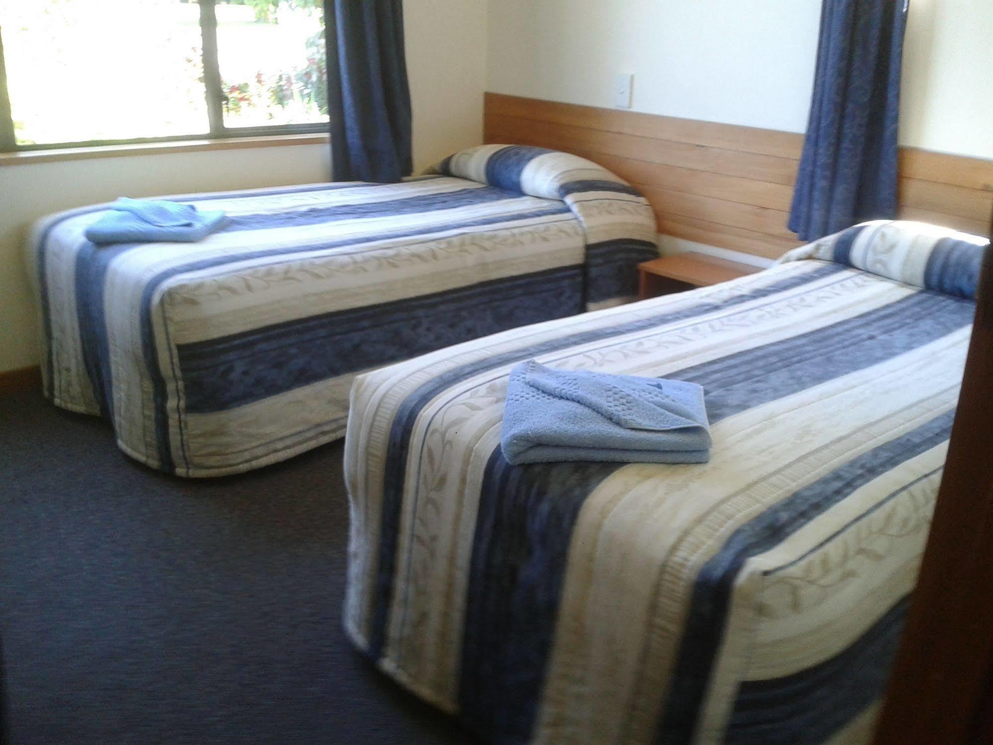 جيرالدين Four Peaks Motel المظهر الخارجي الصورة